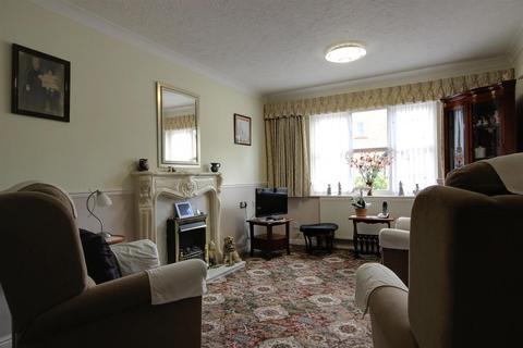 2 bedroom apartment for sale, John Gray Court, Willerby