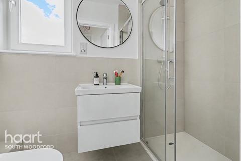 1 bedroom apartment for sale, Churchfields, LONDON