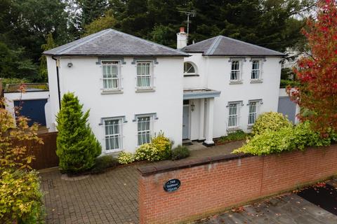 Woodhall Drive, Pinner HA5