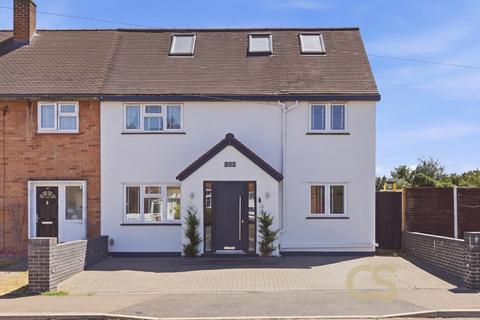 Whitefields Road,  Cheshunt EN8 0ET
