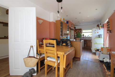 4 bedroom semi-detached house for sale, Westfield Road, Margate