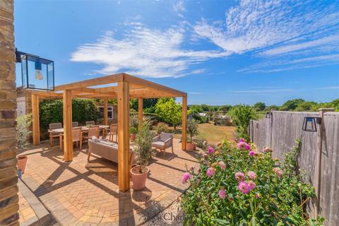 4 bedroom detached house for sale, Foalhurst Close, Tonbridge