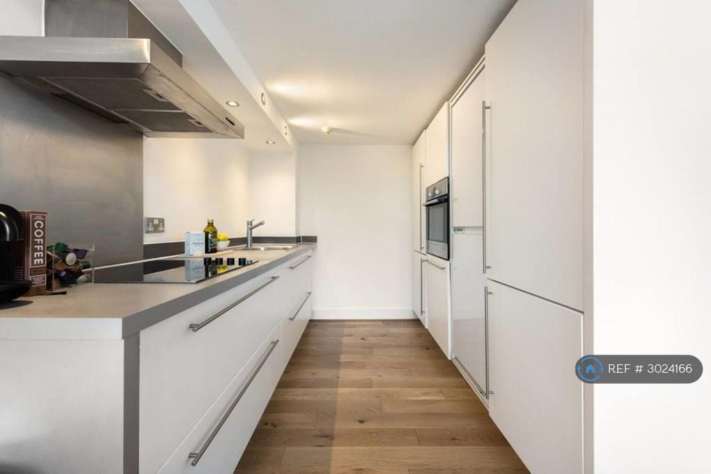 Apartment in London - View 2