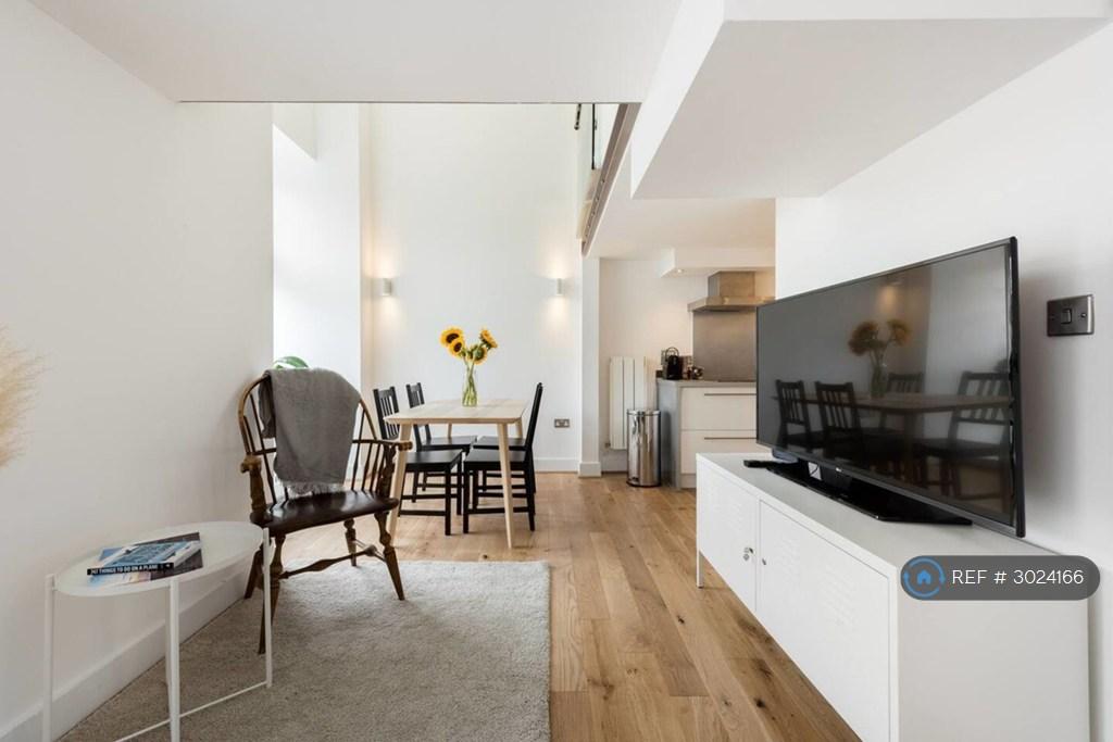 Apartment in London - View 5