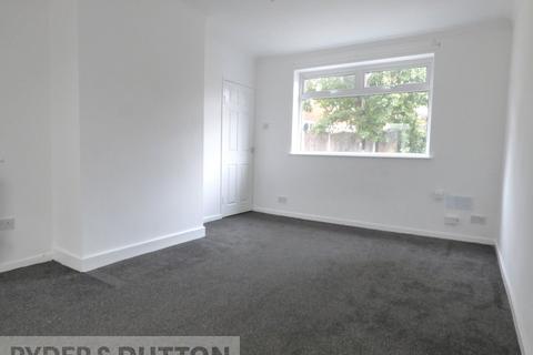 2 bedroom semi-detached house to rent, Torre Close, Middleton, Manchester, Greater Manchester, M24
