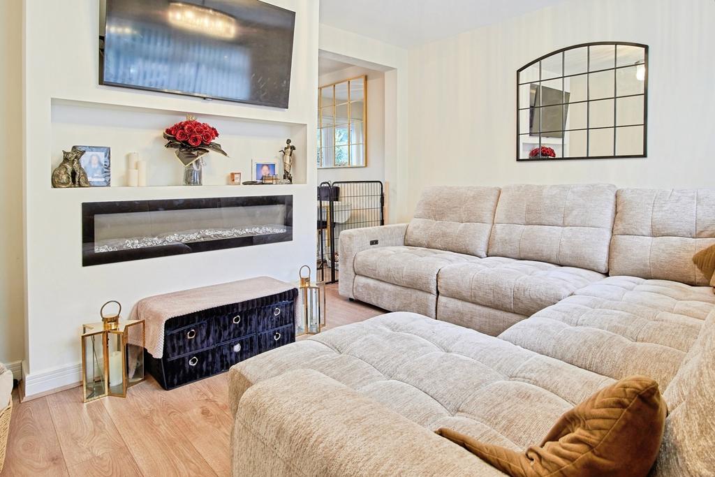 House in Birmingham, West Midlands - View 3
