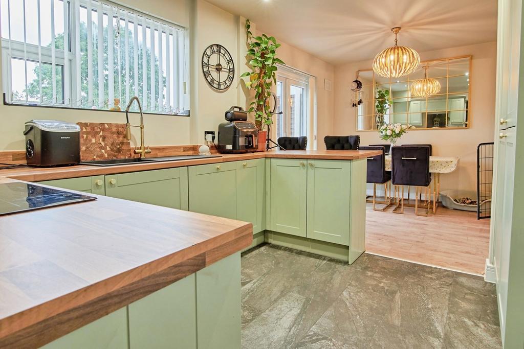 House in Birmingham, West Midlands - View 4