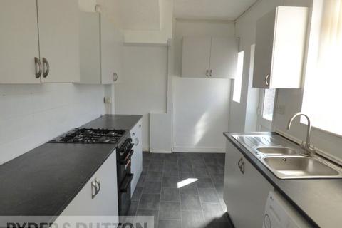 3 bedroom townhouse to rent, Pilkington Street, Middleton, Manchester, Greater Manchester, M24