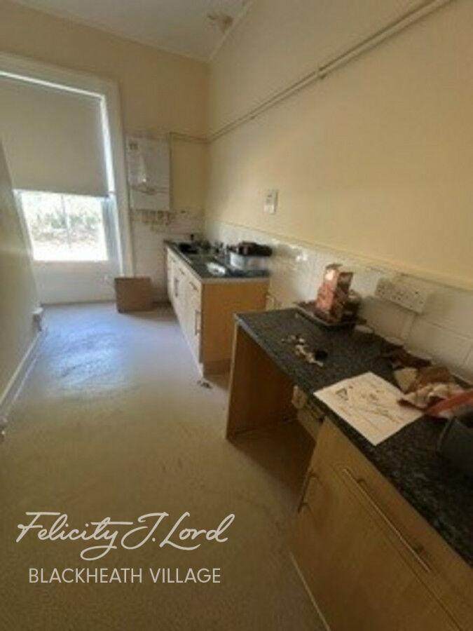 Apartment in London - View 3