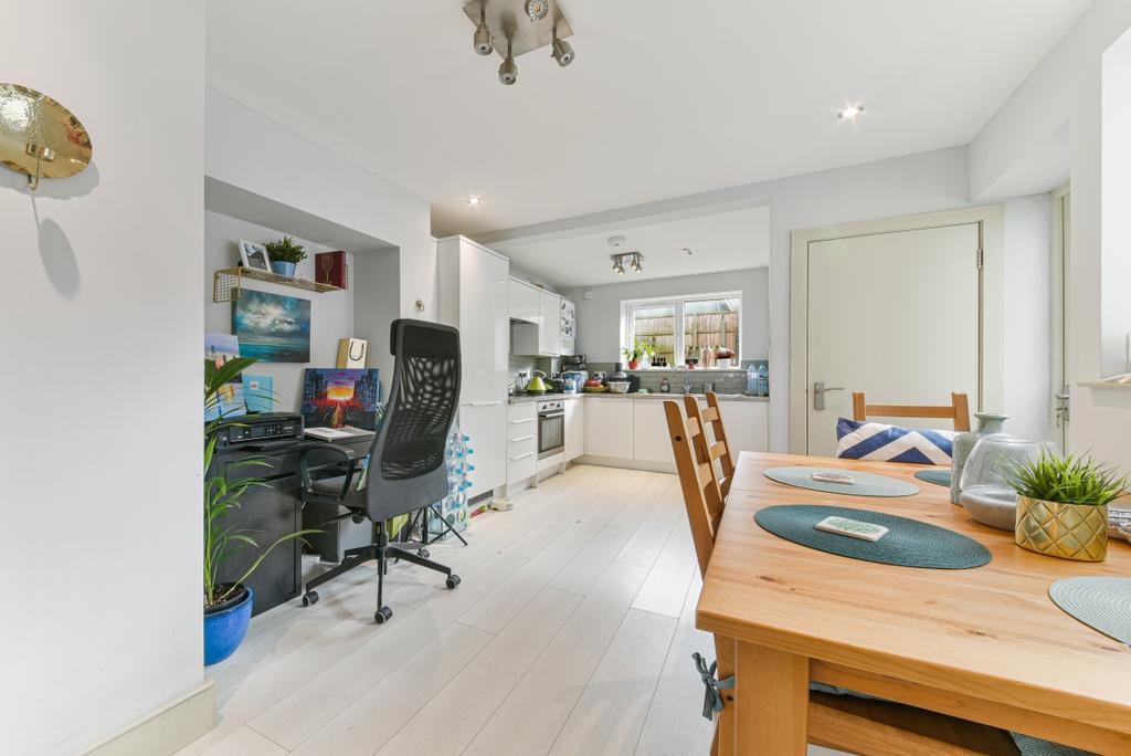 Apartment in London, West Norwood - View 5