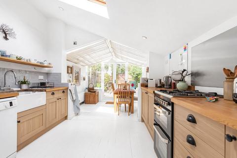 2 bedroom cottage for sale, Railway Side, Barnes, SW13