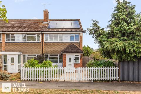 Daniel Thomas | Chequers Walk, Waltham Abbey, EN9 3EW.