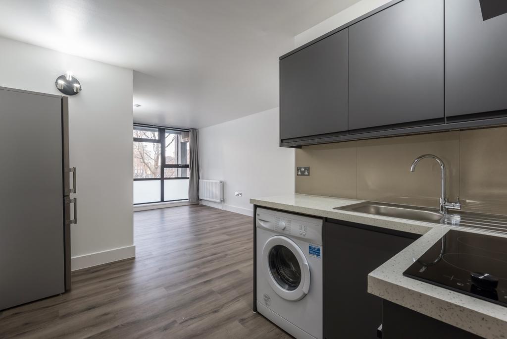 Apartment in London - View 3