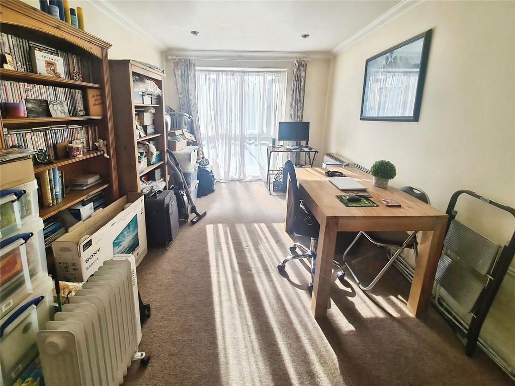 Apartment in Southampton, Western Docks, Hill - View 2