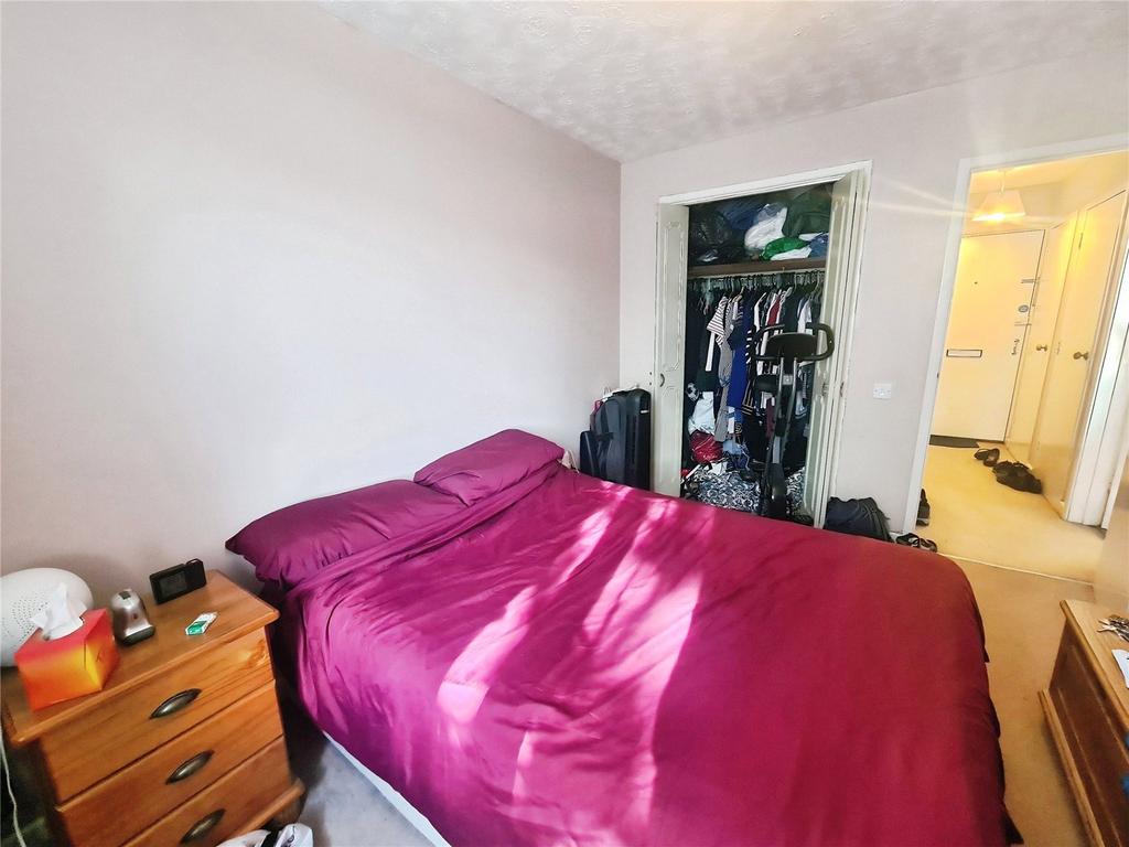 Apartment in Southampton, Western Docks, Hill - More