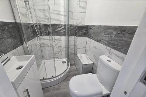 6 bedroom house to rent, Church Road, Benfleet, SS7