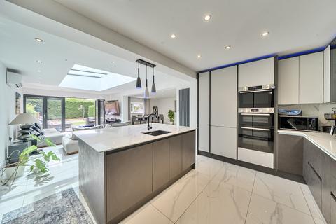 undefined, Hallam Gardens, Pinner