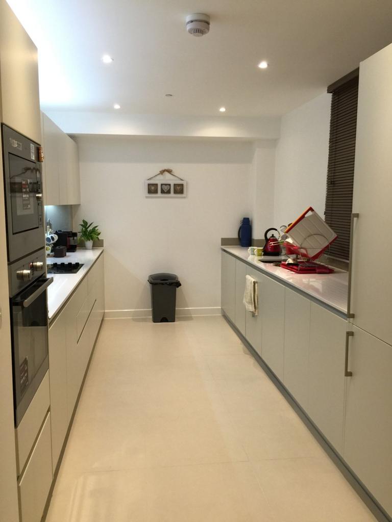 House in London - View 2