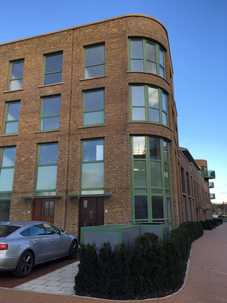 House in London - View 4
