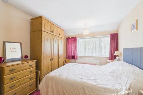 3 bedroom semi-detached house for sale, Dover Hedge, Aylesbury