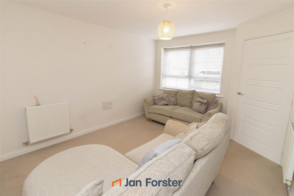 House in Newcastle Upon Tyne - View 2