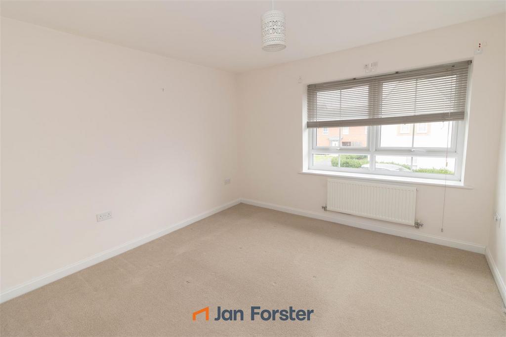 House in Newcastle Upon Tyne - View 4