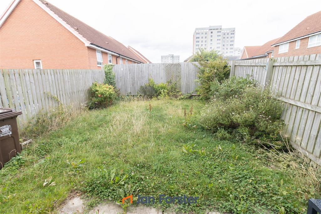House in Newcastle Upon Tyne - More