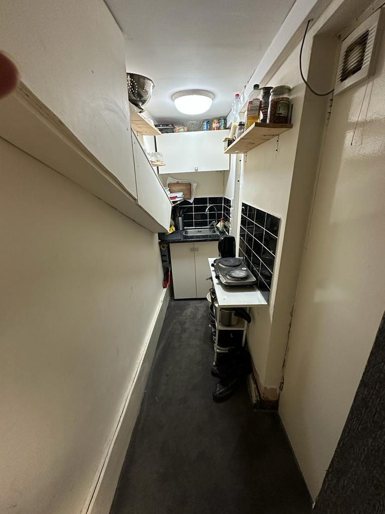 Apartment in London - View 3