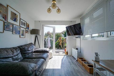 3 bedroom semi-detached house for sale, Bexhill Road, St. Leonards-On-Sea