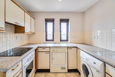 2 bedroom flat to rent, The Chilterns, Gloucester Green, Oxford, OX1