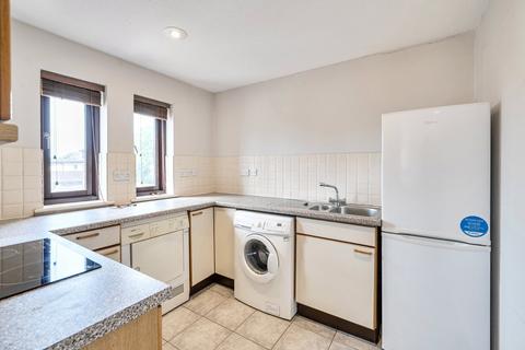 2 bedroom flat to rent, The Chilterns, Gloucester Green, Oxford, OX1
