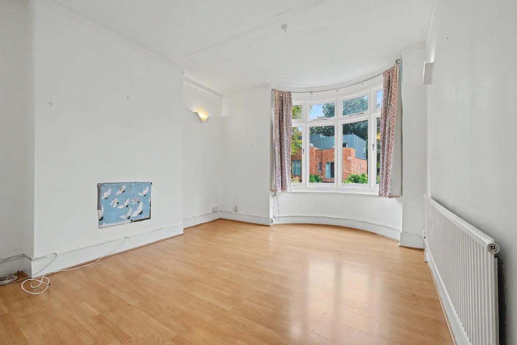 Apartment in London - View 2