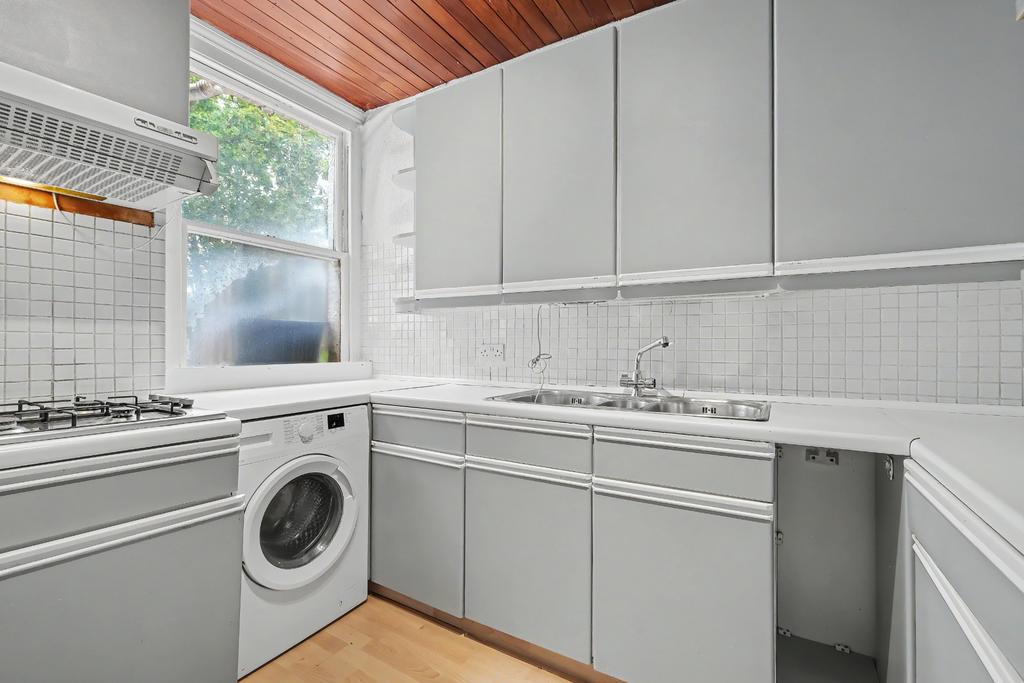 Apartment in London - More