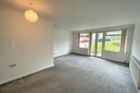2 bedroom apartment to rent, Brynfield Court, Langland, Swansea, SA3
