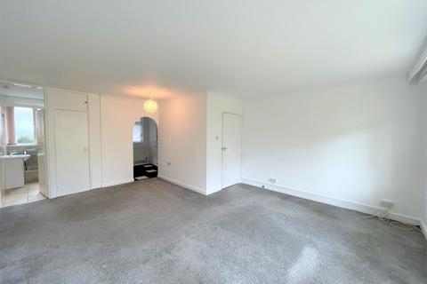 2 bedroom apartment to rent, Brynfield Court, Langland, Swansea, SA3