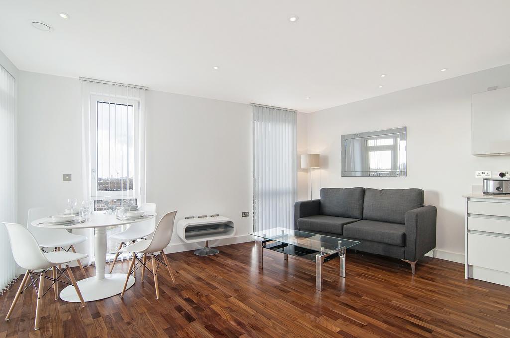Apartment in London - View 5
