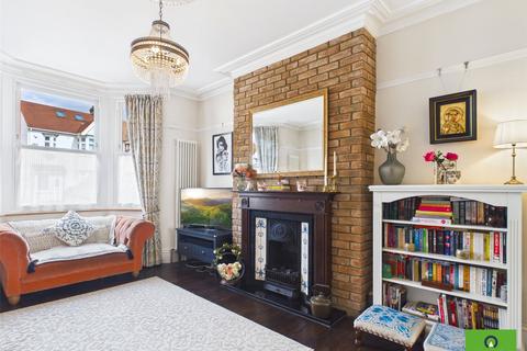 4 bedroom semi-detached house for sale, Heath Park Road, Romford RM2