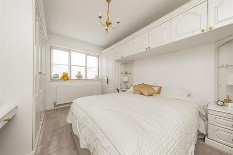 4 bedroom detached bungalow for sale, Newlyn Close, Bricket Wood, St. Albans
