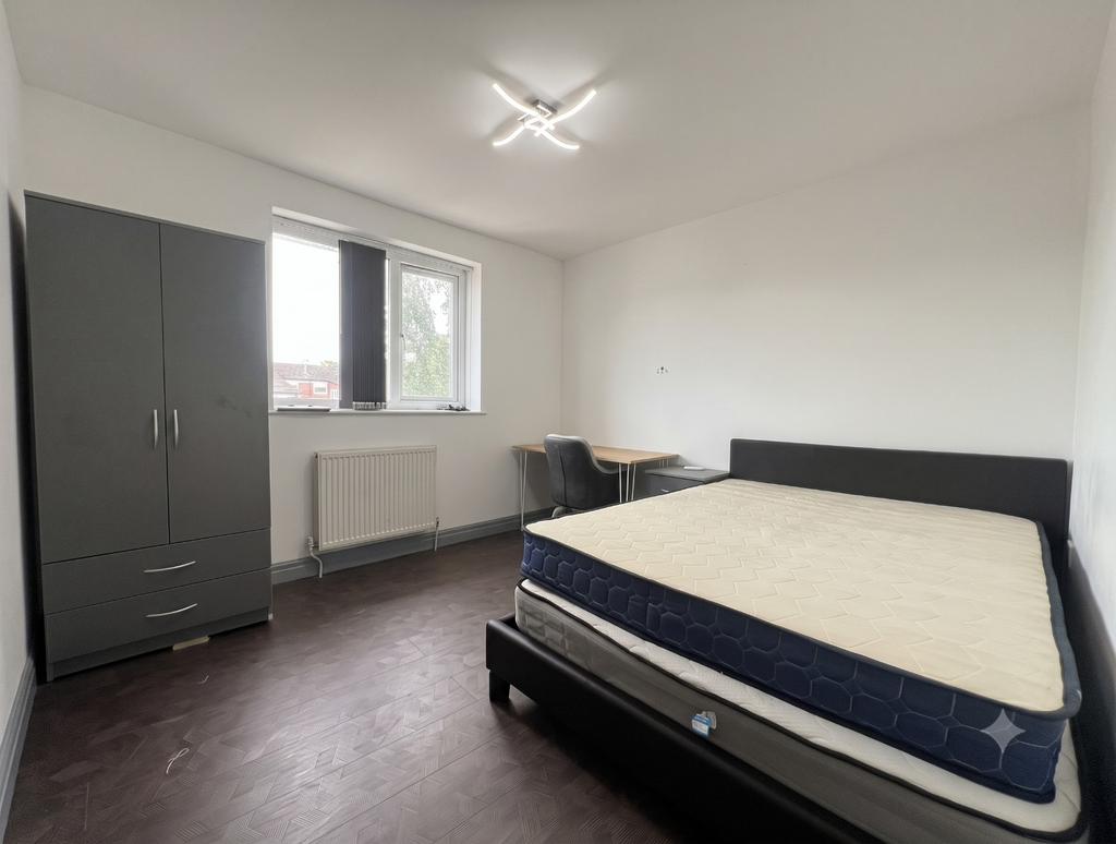House in Manchester, Greater Manchester - View 2