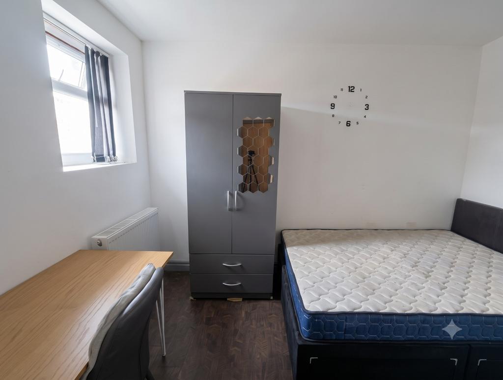 House in Manchester, Greater Manchester - View 3
