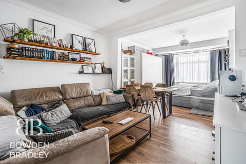 3 bedroom terraced house for sale, Manor Road, Walthamstow, E17