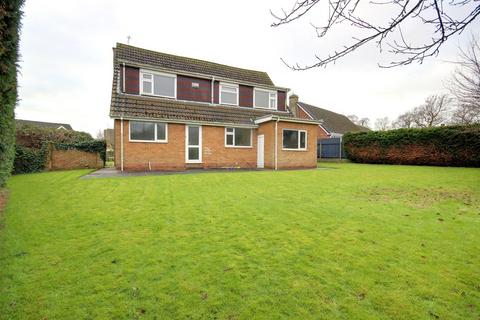 4 bedroom house to rent, Brantingham Close, Cottingham