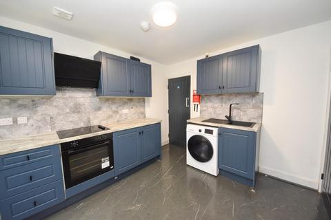 1 bedroom in a house share to rent, Warrington Lane, Wigan, WN1 3RT