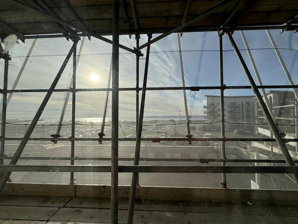 Apartment in Swansea - View 4