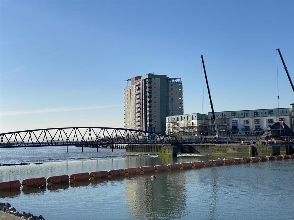 Apartment in Swansea