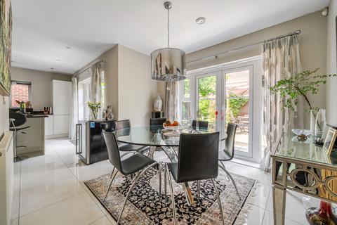 5 bedroom detached house for sale, Romans Close, Guildford, Surrey, GU1