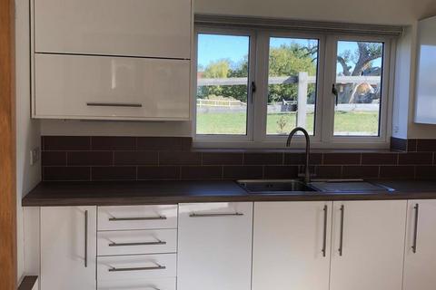 2 bedroom detached house to rent, Eaton, Abingdon, OX13 5PR