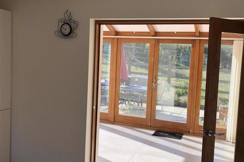 2 bedroom detached house to rent, Eaton, Abingdon, OX13 5PR