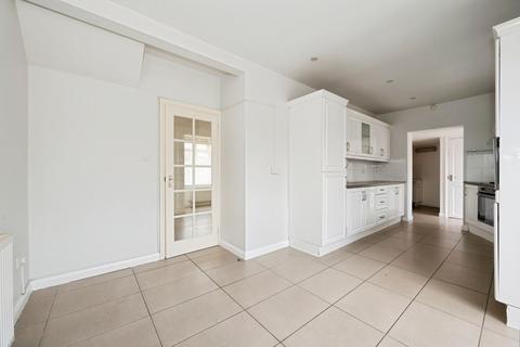 2 bedroom semi-detached house for sale, Holmwood Road, Chessington, KT9