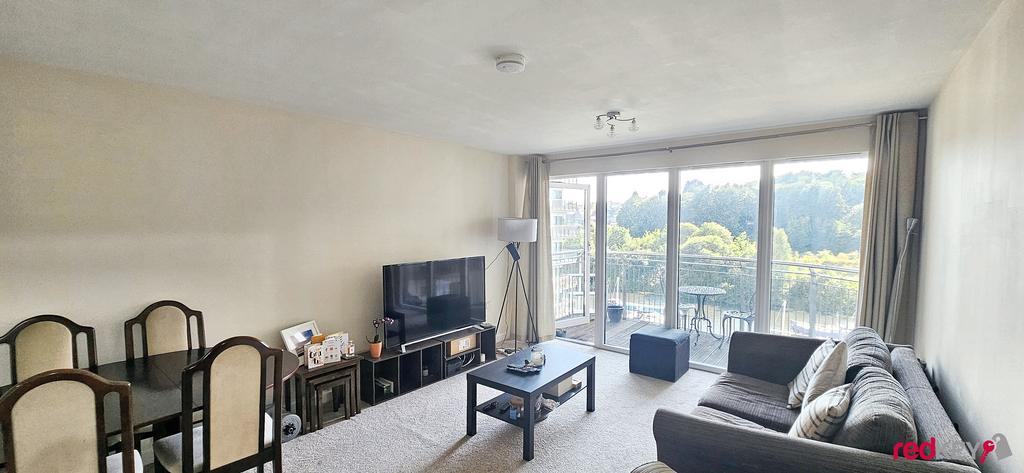 Apartment in Cardiff - View 2